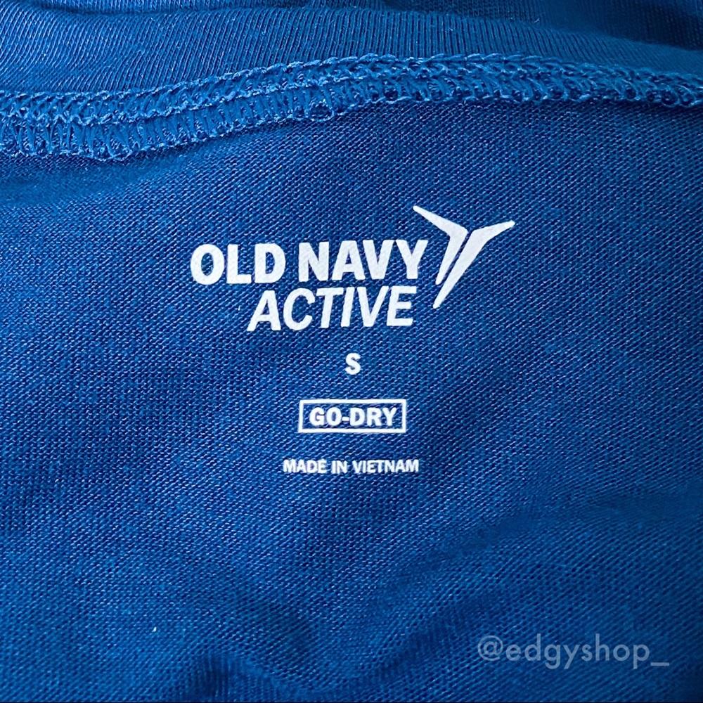Old Navy | Cutout-Back Performance Tee - Picture 3 of 5